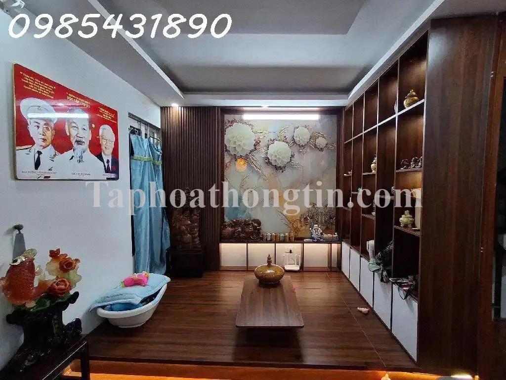 Bán nhà đẹp hơn hoa hậu, phố Kim Giang, Hoàng Mai, xe con cách nhà hơn 20m, gần trường Thăng Long, DT 40m2, lô góc, 5 tầng, giá chỉ 6 đồng hơn.