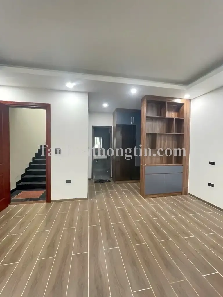 bán nhà văn cao, căn duy nhất, 41m2 ,3 tầng, mt 5.4 m về ở ngay đón tết, ngõ rộng , an ninh đỉnh cao