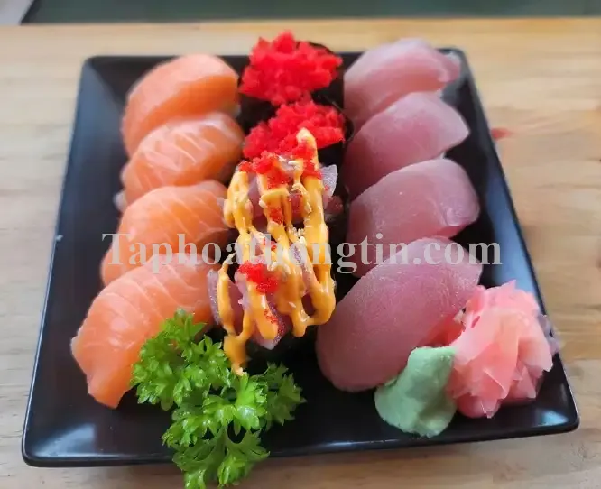 UY-Qu-Sushi-Ngon-139B-V-n-Bi-P-Tr-ng-TP-Th-c-Tel-0905463401