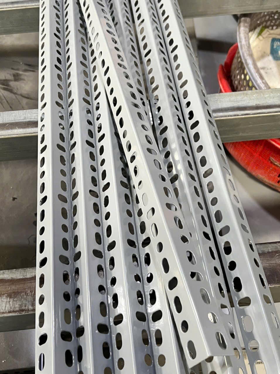BẢNG GIÁ SẮT V LỖ THÁNG 6/2025